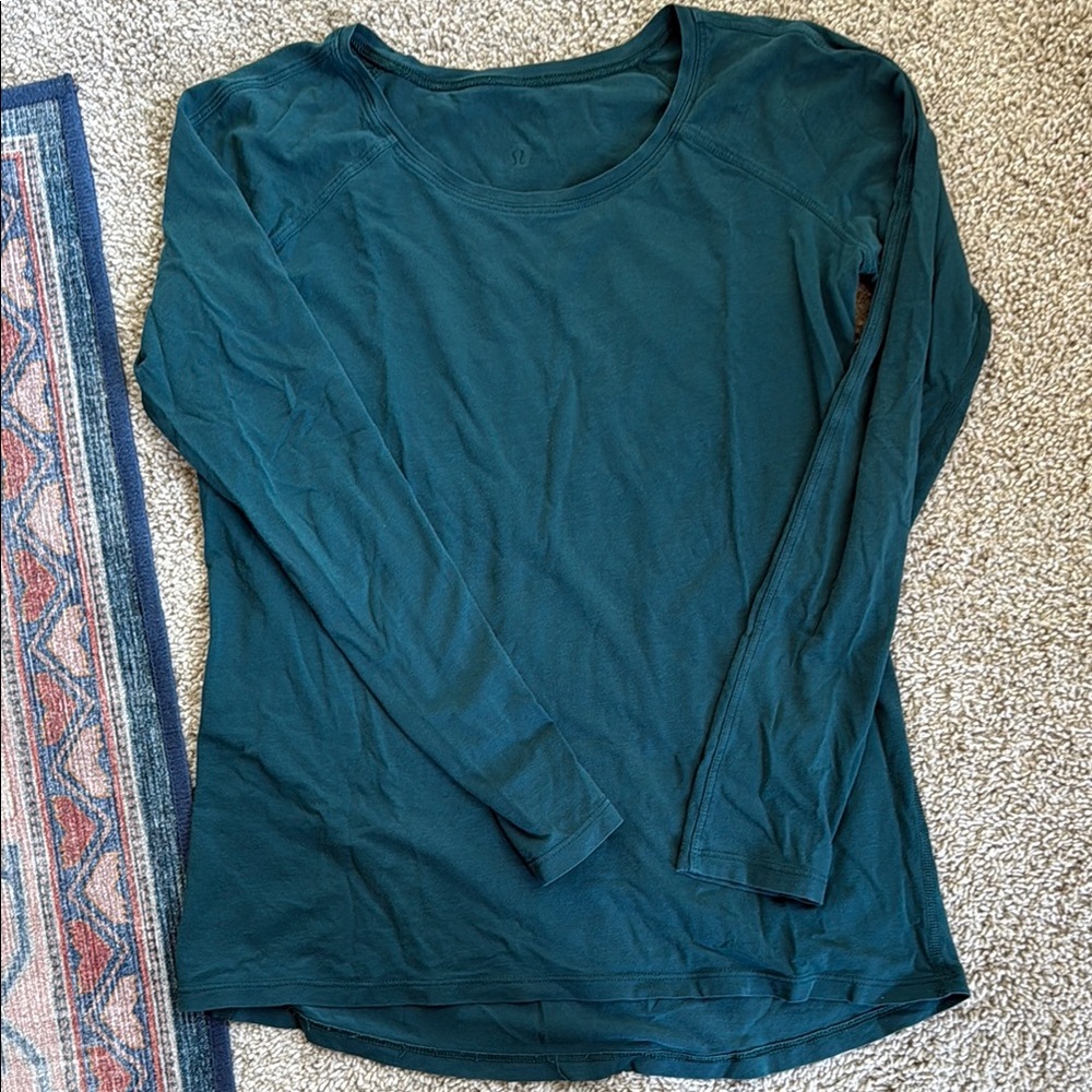 Lululemon Athletica Green Fitted Long Sleeve Tee